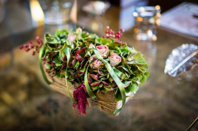 Floral basket for the wedding rings